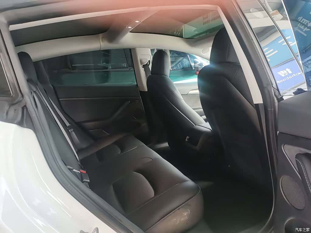 Tesla Model 3, 2023 9