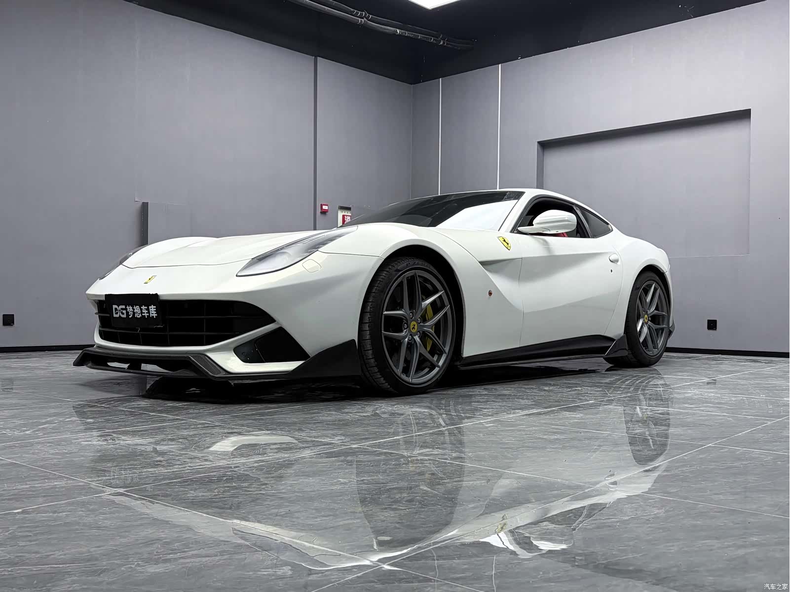 Ferrari F12ber, 2014 2