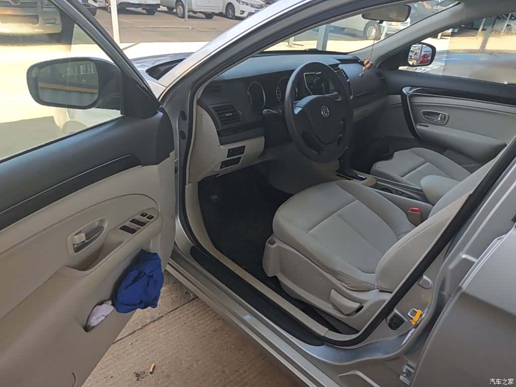 DongFeng A60, 2016 16