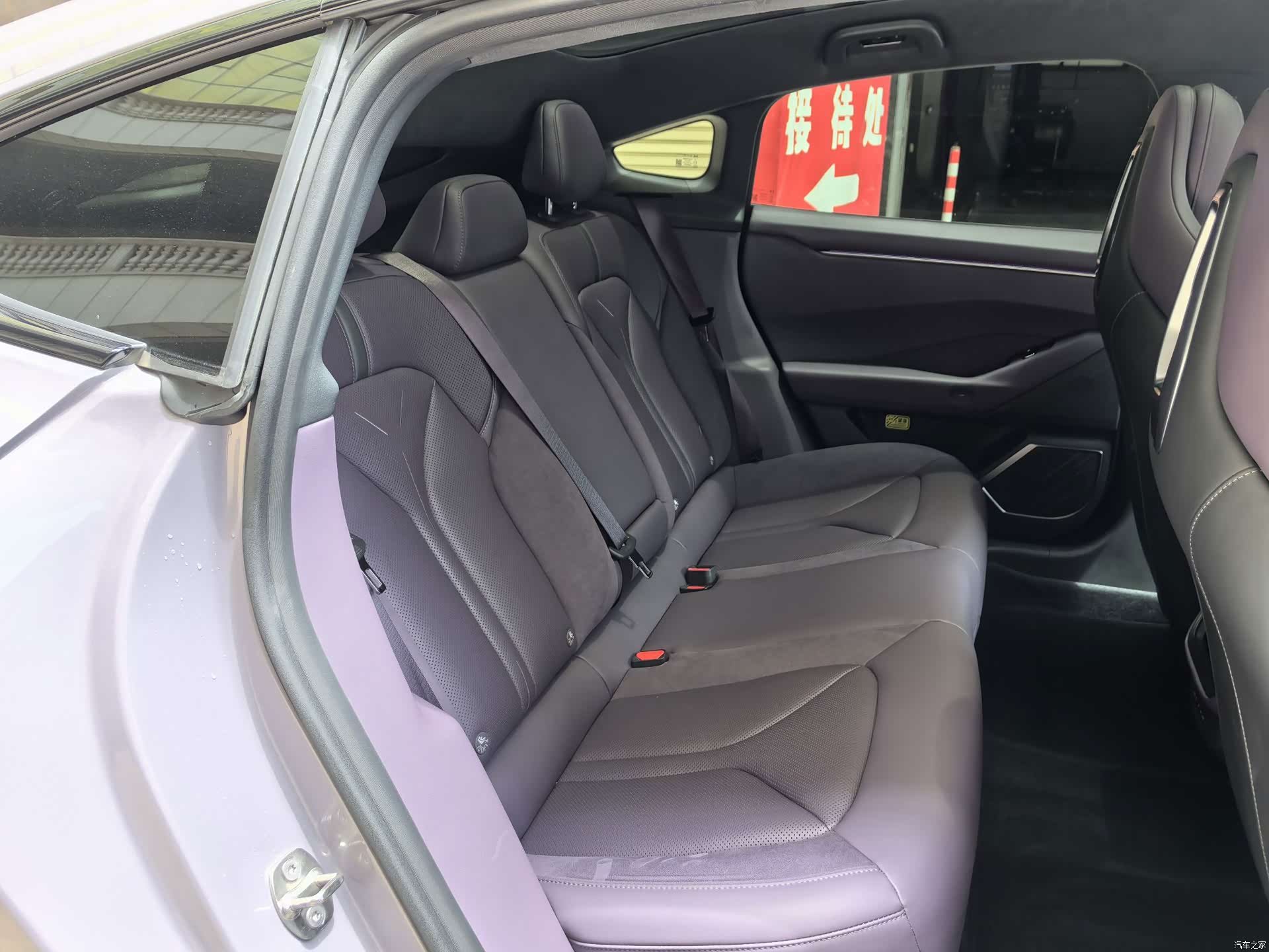 Xpeng P7, 2025 12
