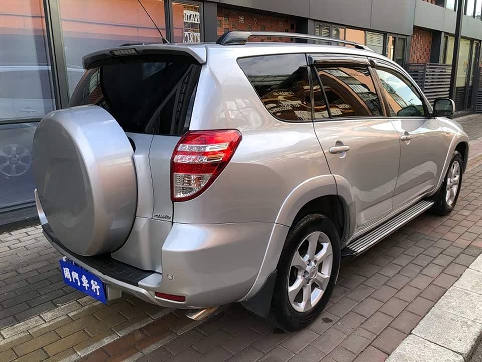 Toyota RAV4 Rongfang