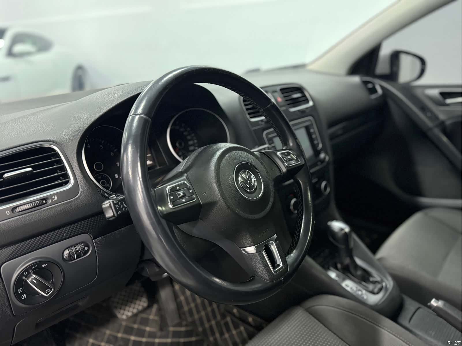 Volkswagen Golf, 2012 6
