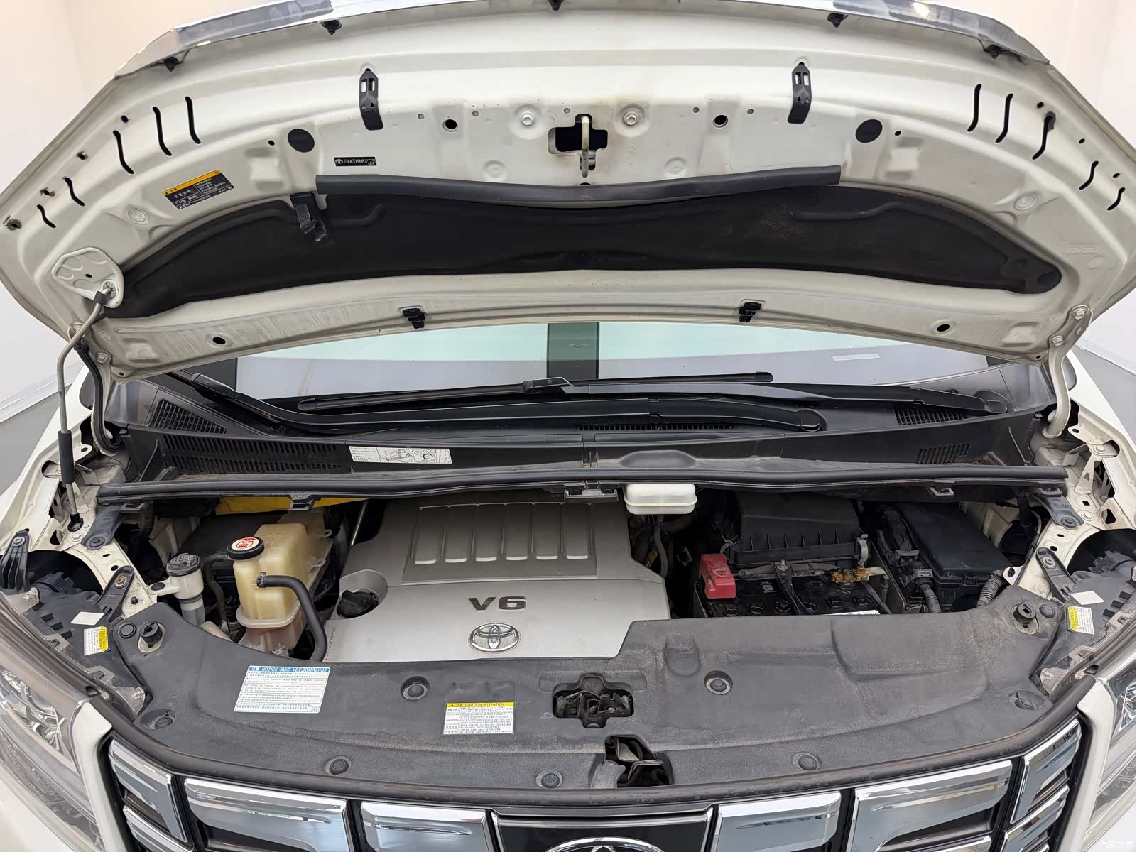 Toyota Alphard, 2017 10
