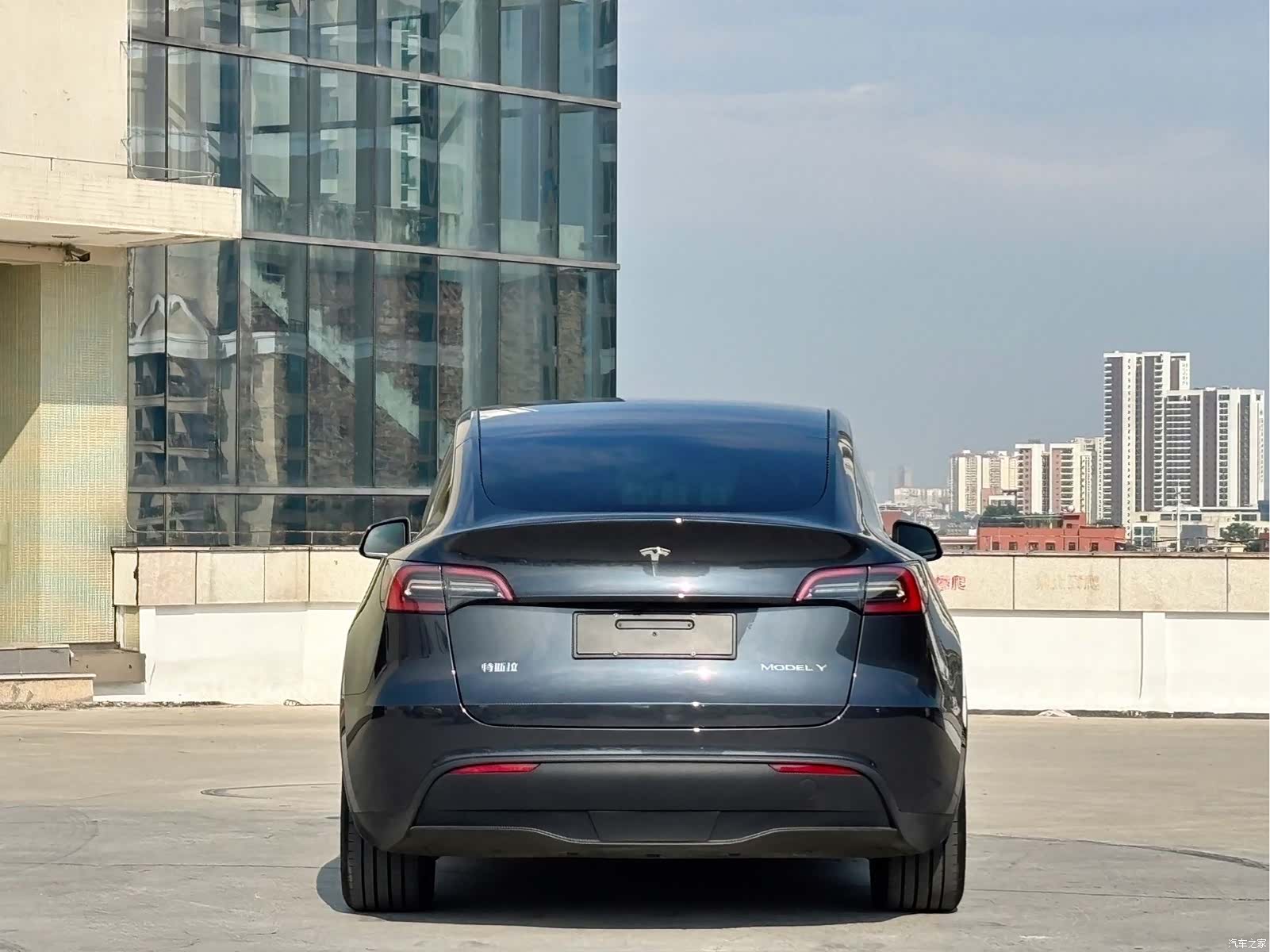 Tesla Model Y, 2024 11