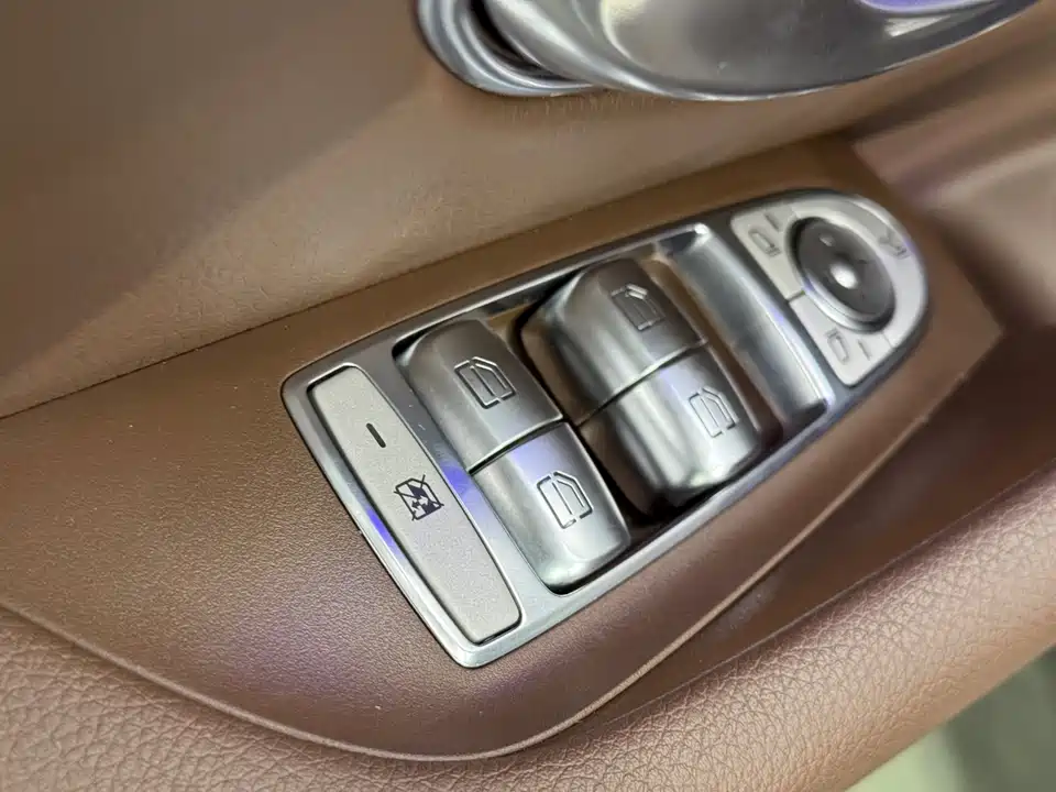 Mercedes-Benz E-class Mercedes-Benz E-class