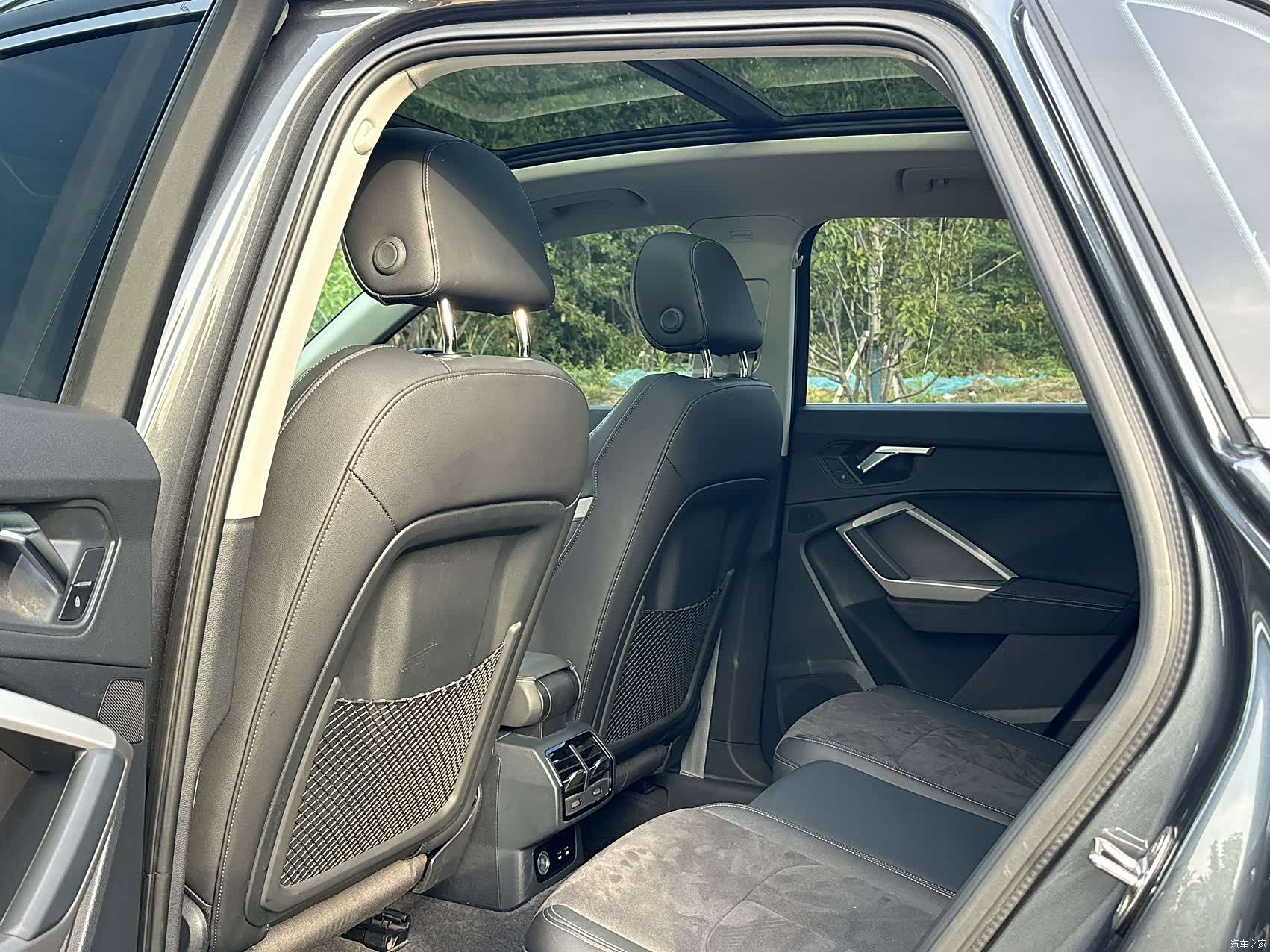 Audi Q3, 2022 9