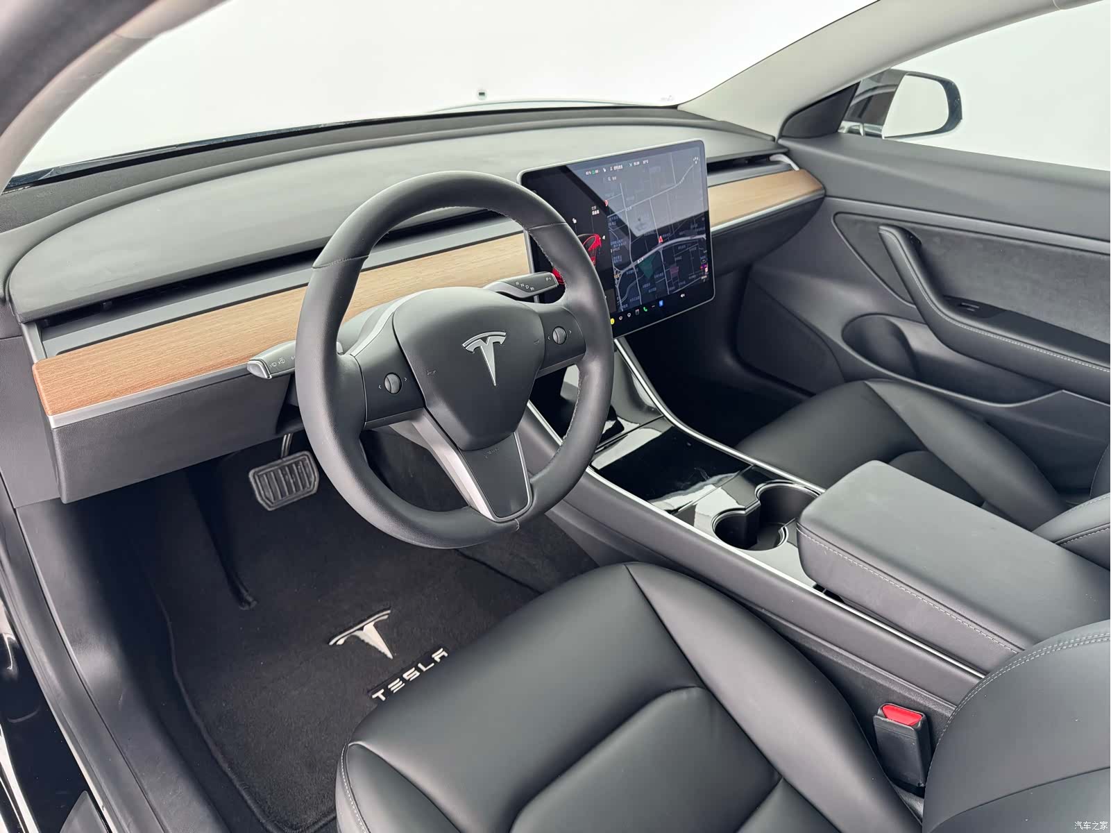 Tesla Model 3, 2020 все фото