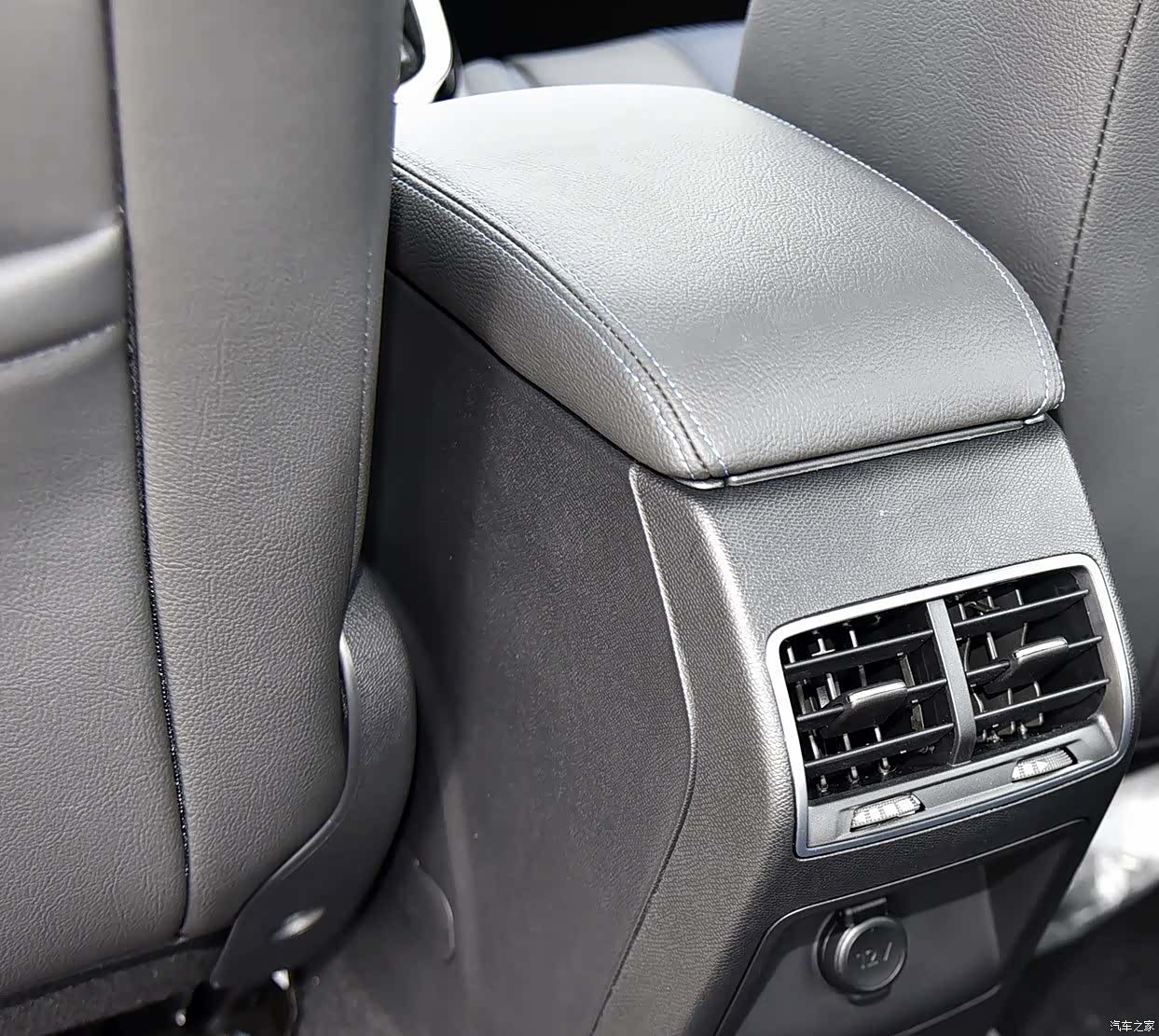 Peugeot 308, 2018 24