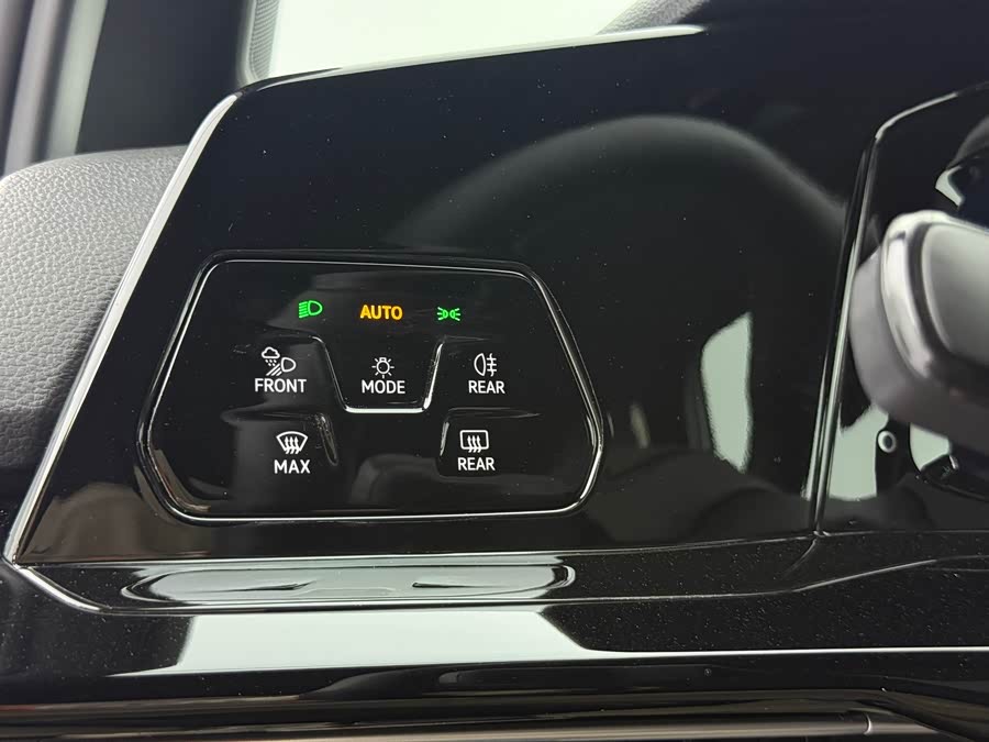 Volkswagen Golf 2023, фото 19