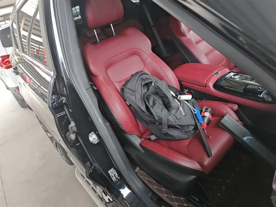 Jetour X70 PLUS