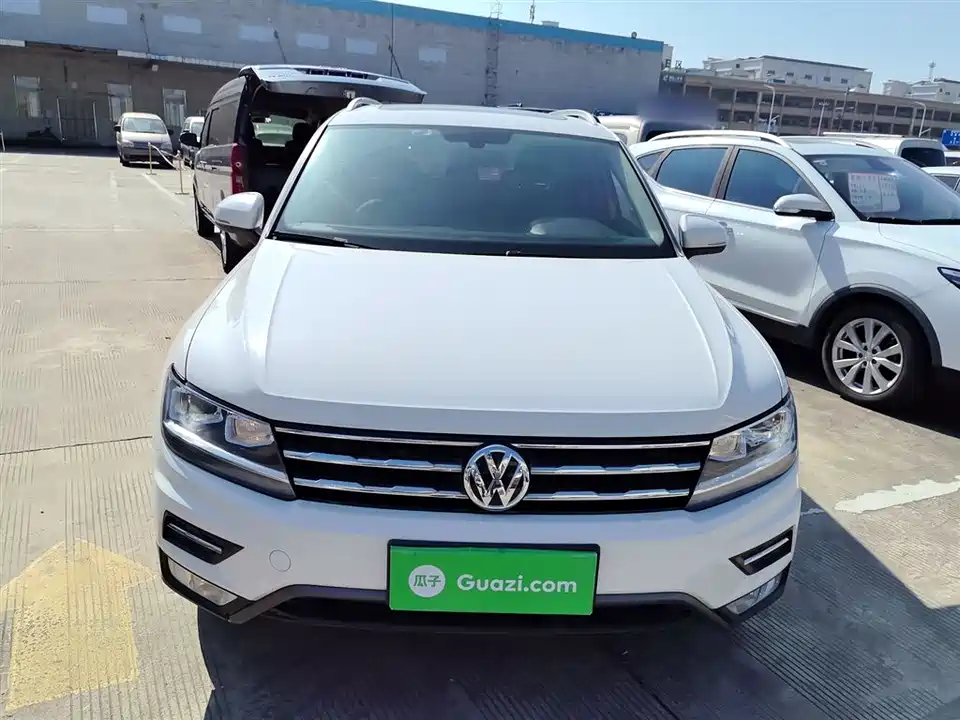 Volkswagen Tiguan L
