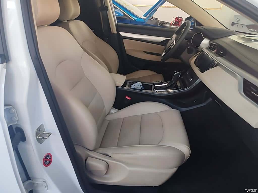 Geely Emgrand, 2018 25