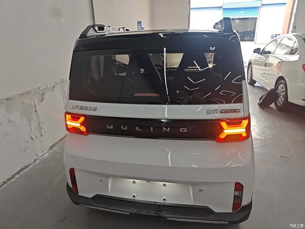 Wuling MINIEV, 2022 6