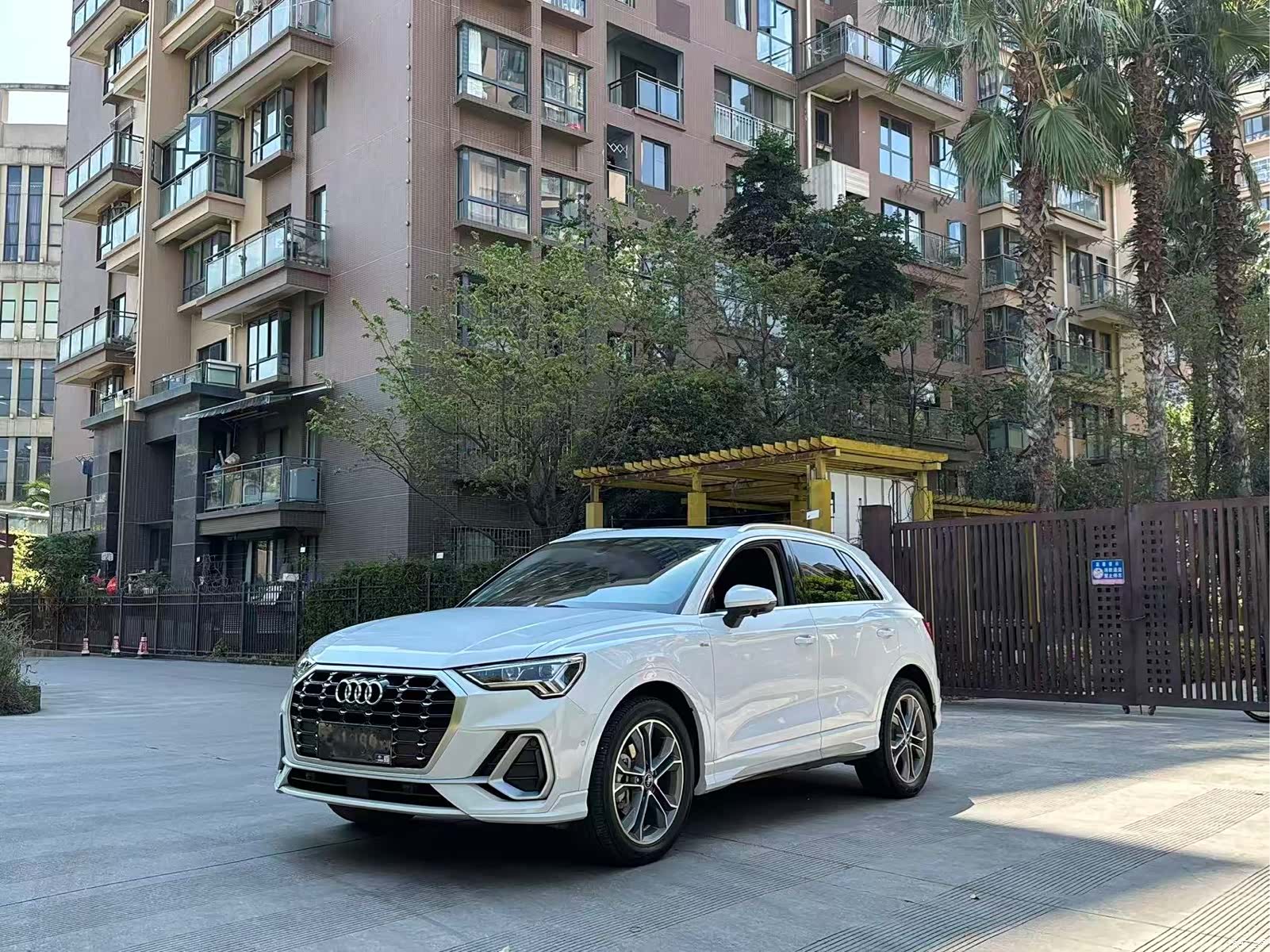 Audi Q3, 2022 1