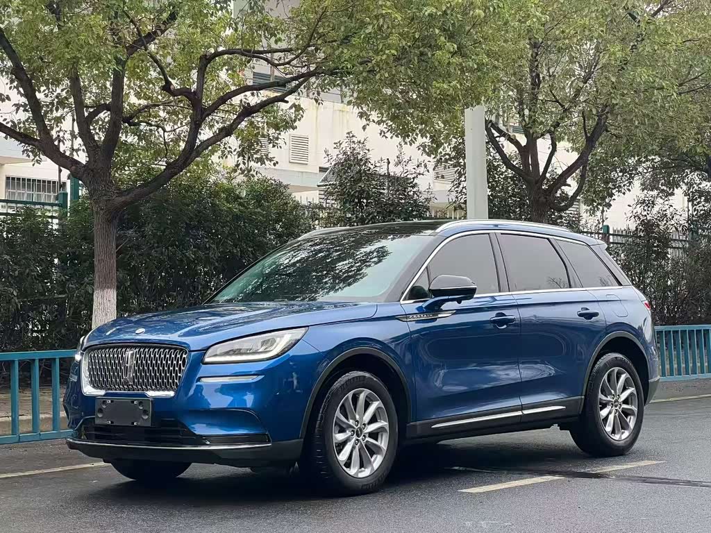 Lincoln Corsair