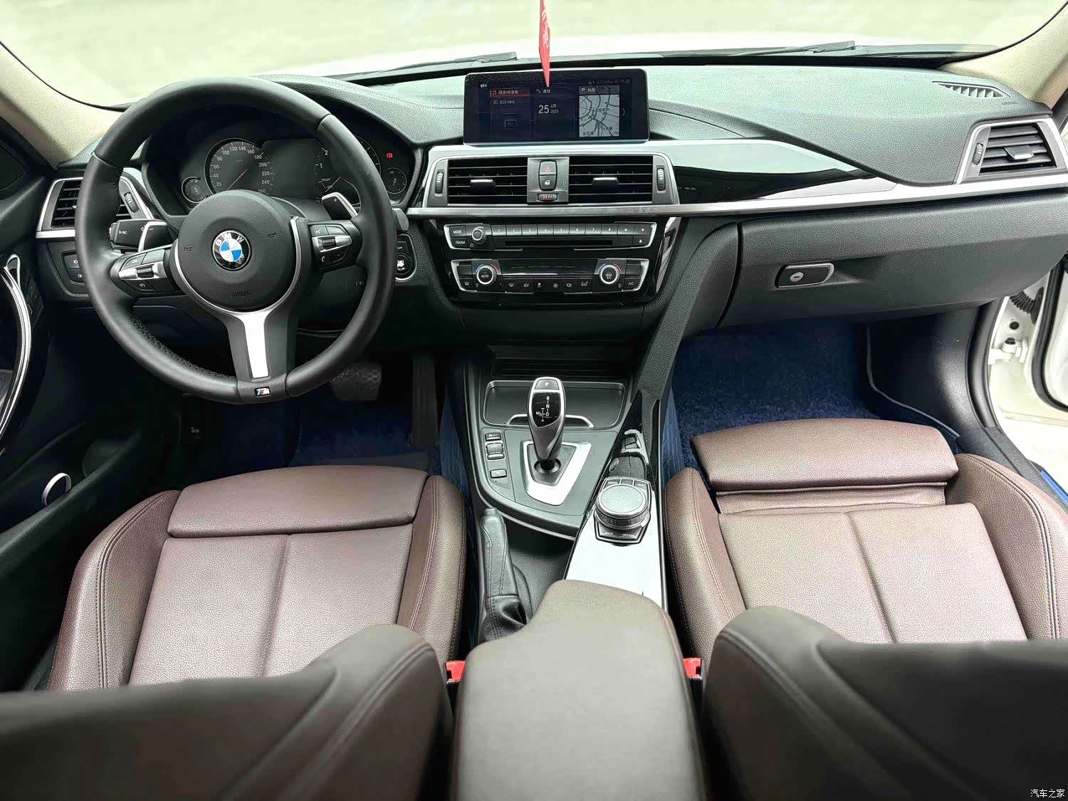 BMW 3 Series, 2018 все фото