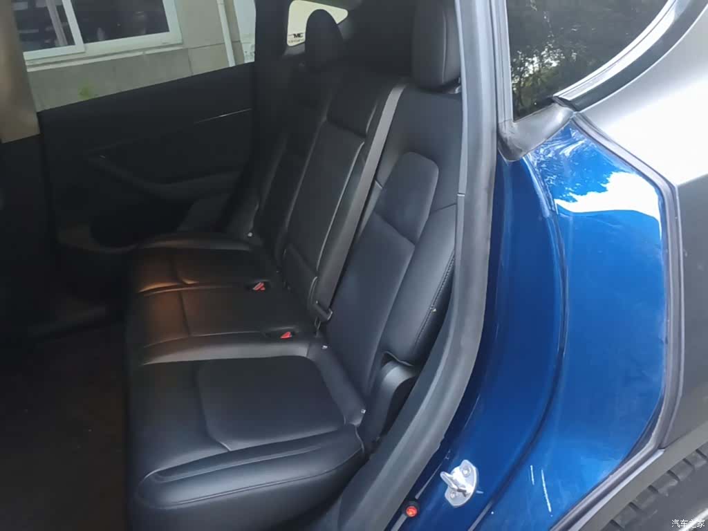 Tesla Model Y, 2021 17