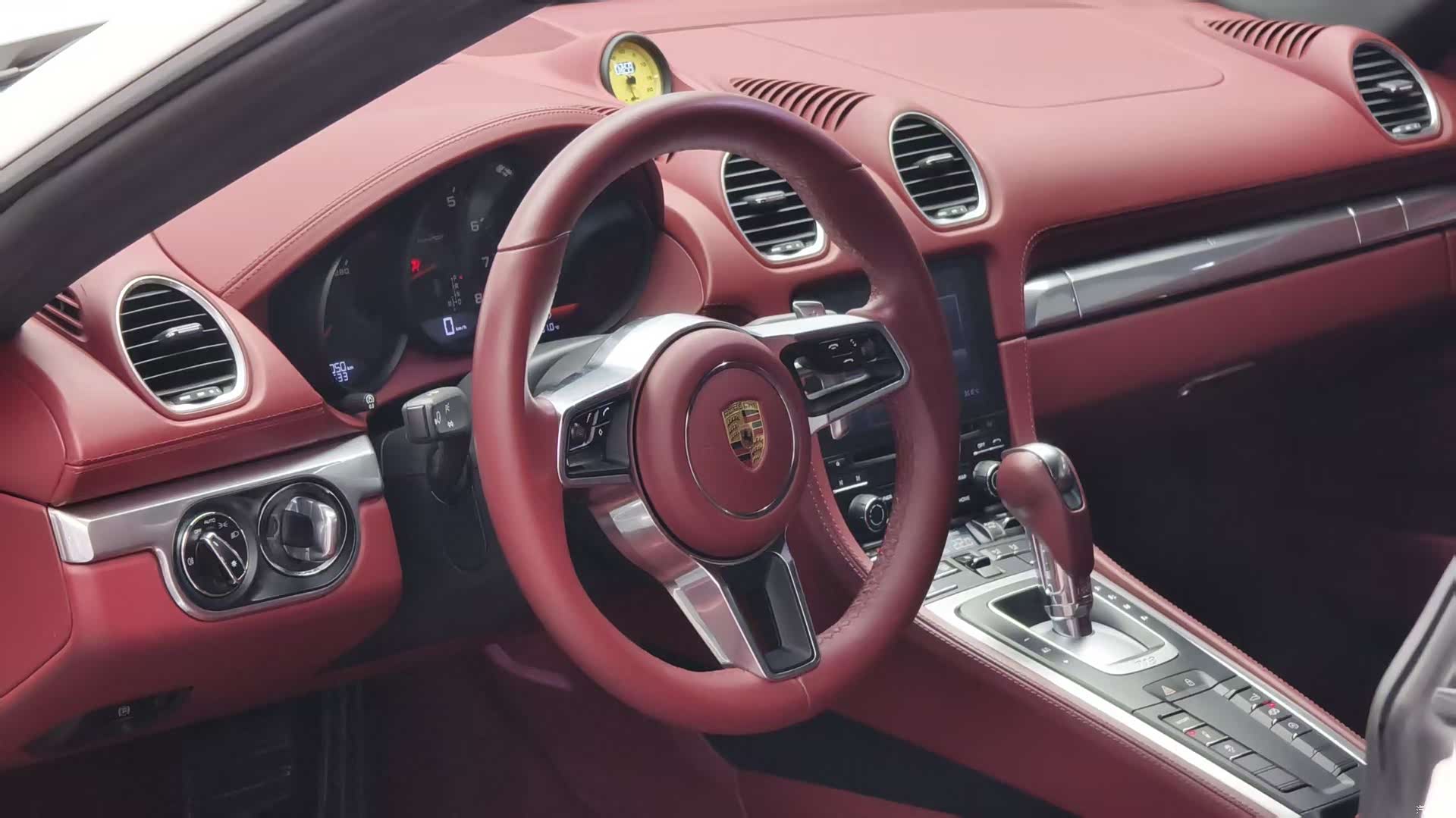 Porsche Cayman, 2021 11
