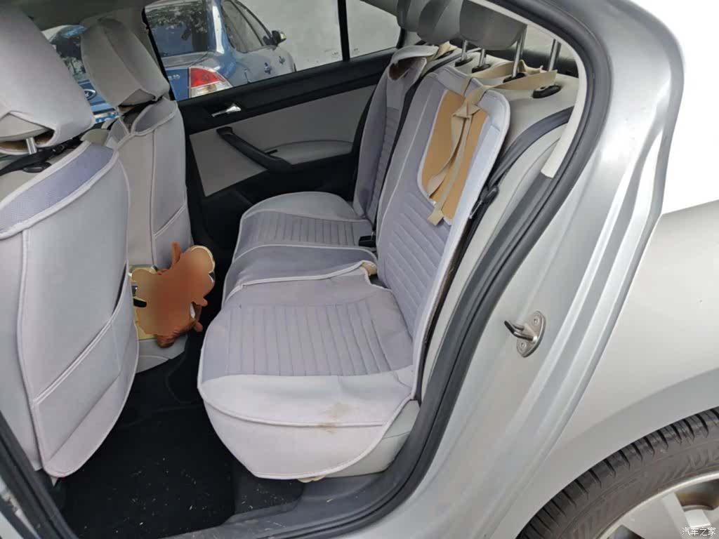 Skoda Rapid, 2014 24