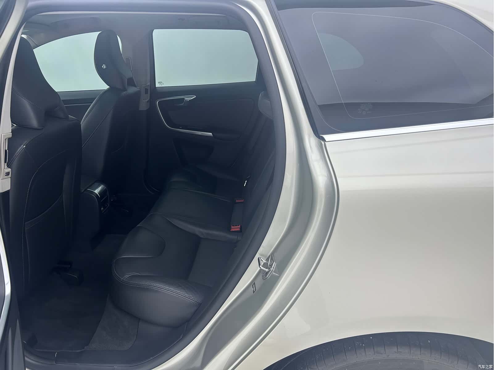 Volvo XC60, 2017 11
