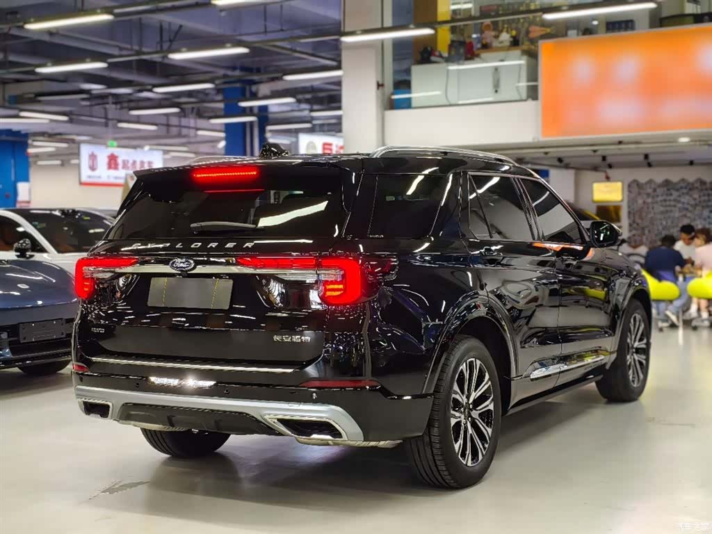 Ford Explorer, 2026 7