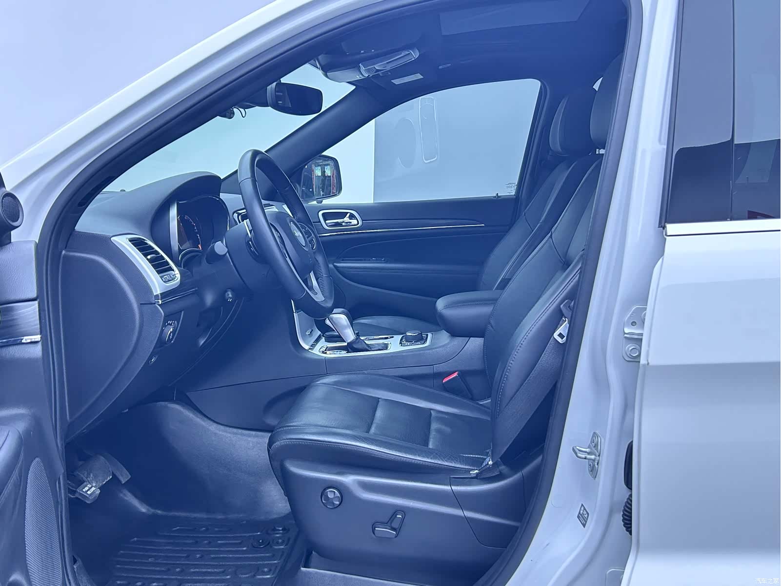 Jeep Grand Cherokee, 2023 8