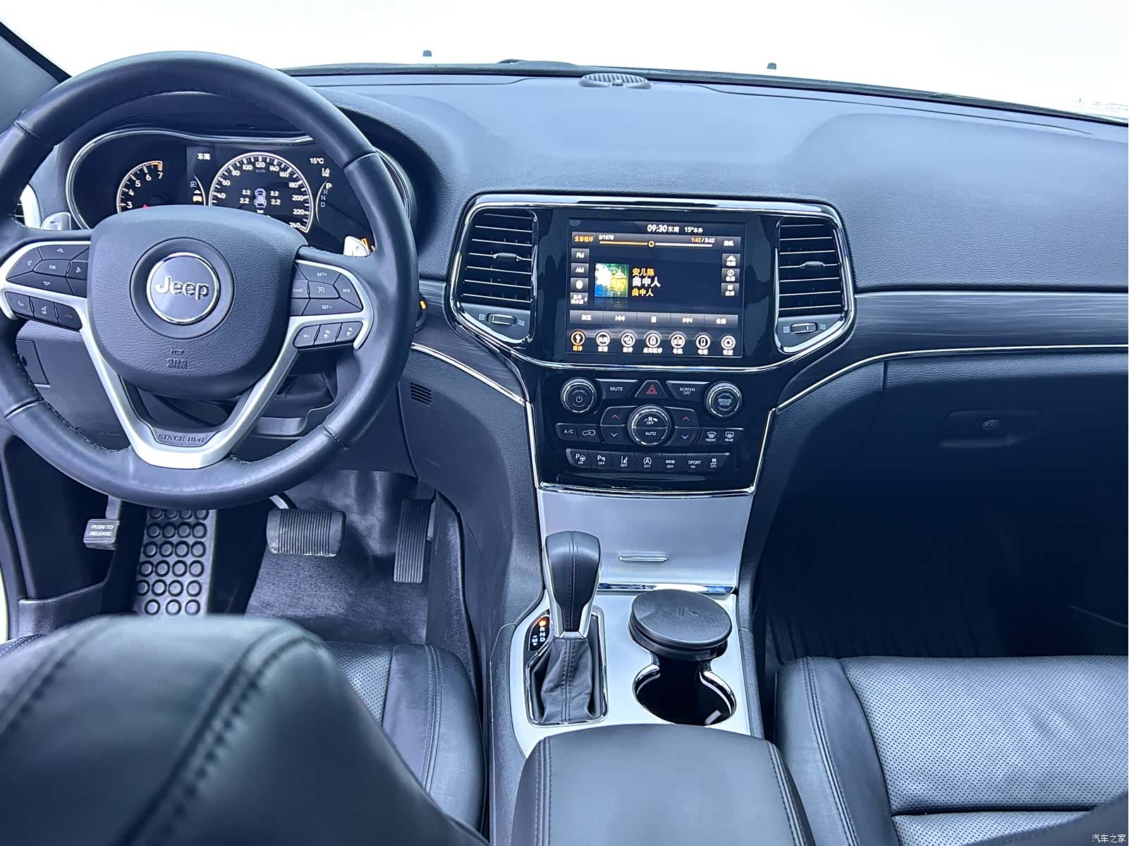 Jeep Grand Cherokee, 2023 18