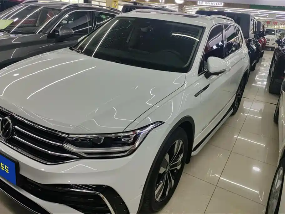 Volkswagen Tiguan L