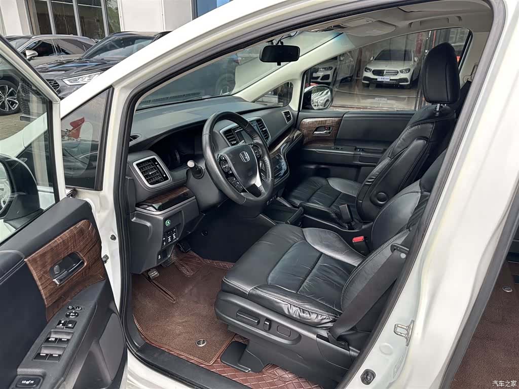 Honda Odyssey, 2014 8