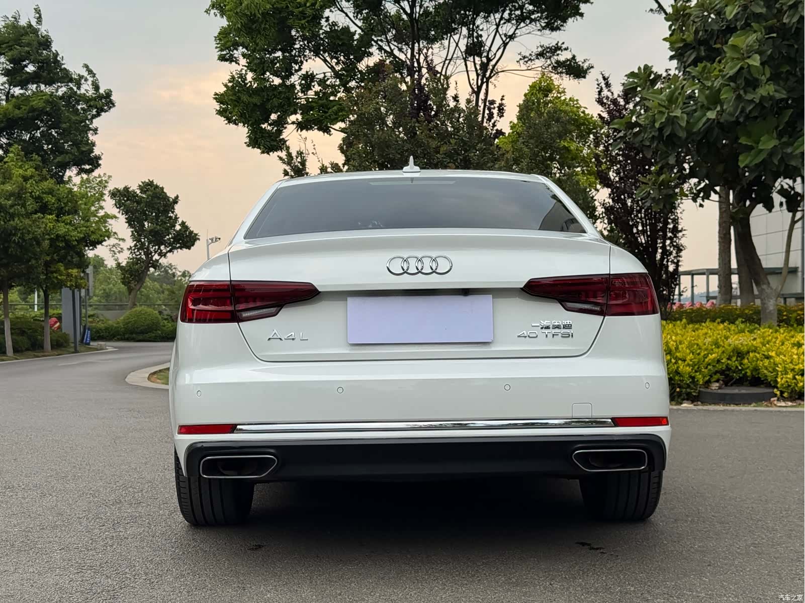 Audi A4L, 2019 6