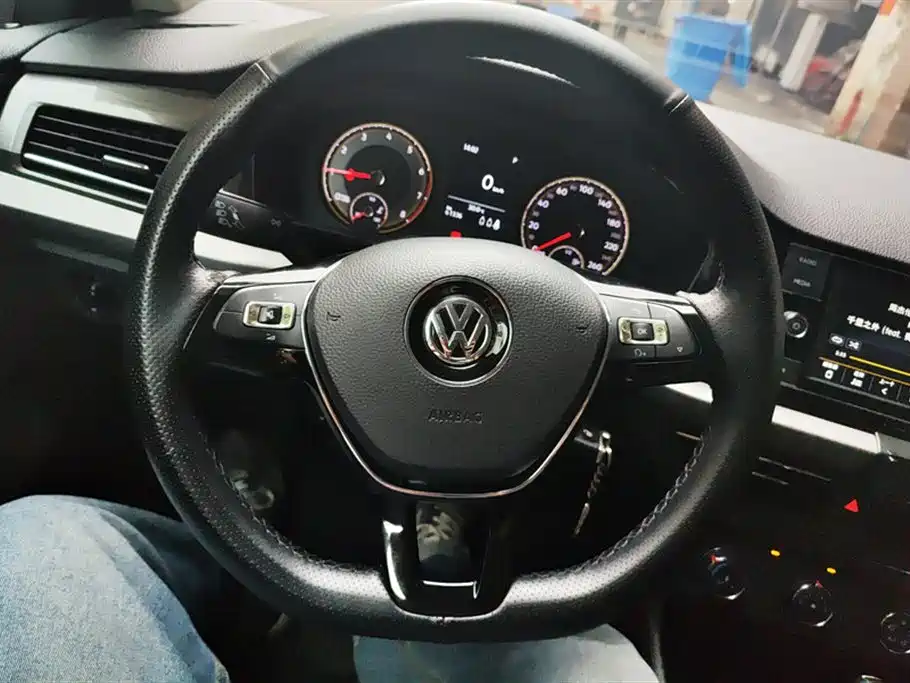 Volkswagen Lavida