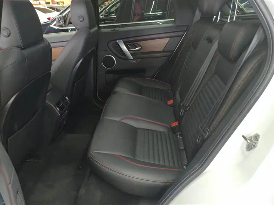 Land Rover Discover sports