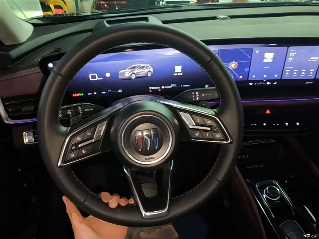 Buick Envision Plus, 2025 11