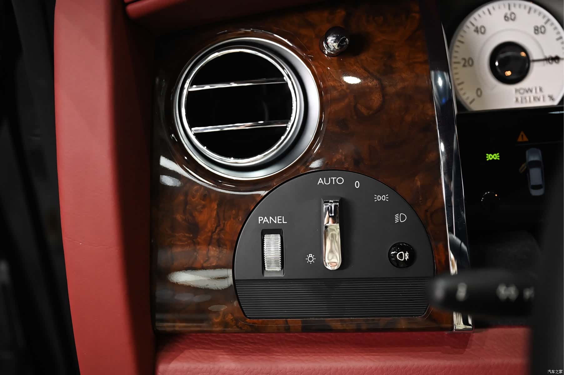 Rolls-Royce Ghost, 2016 16