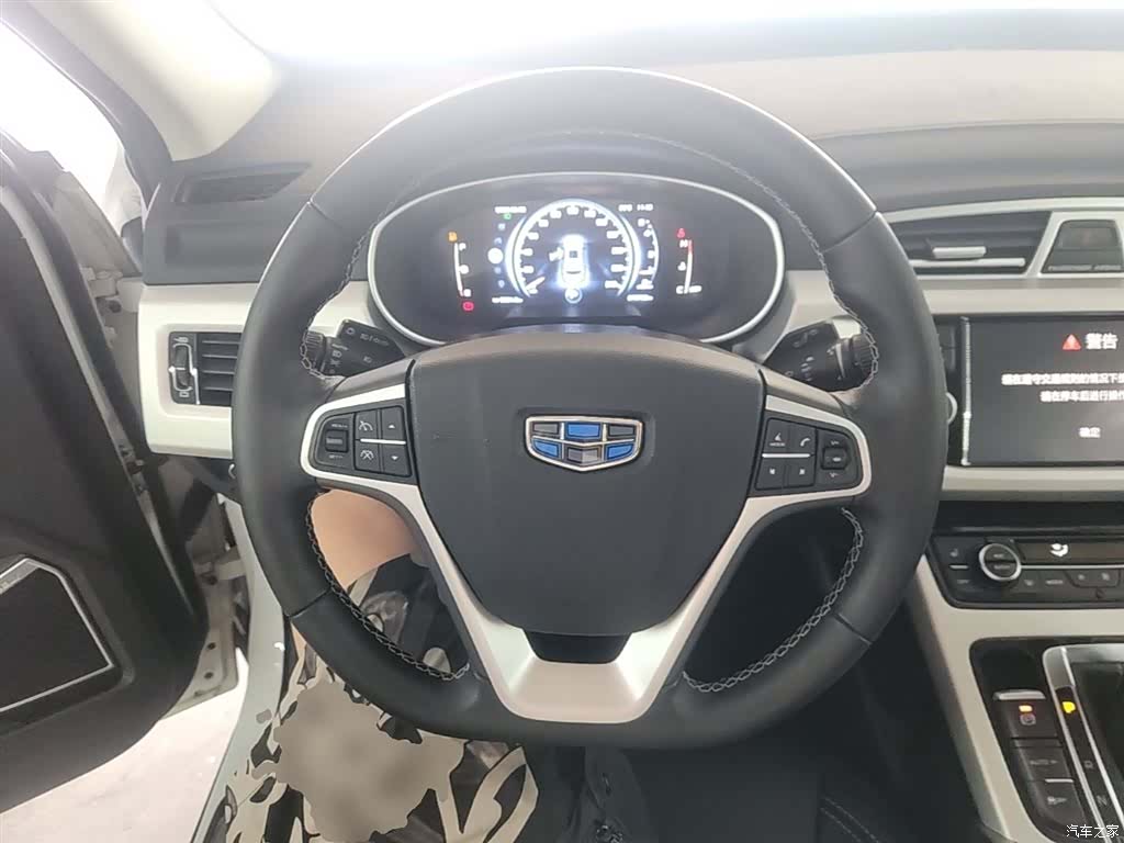 Geely Boyue, 2018 11