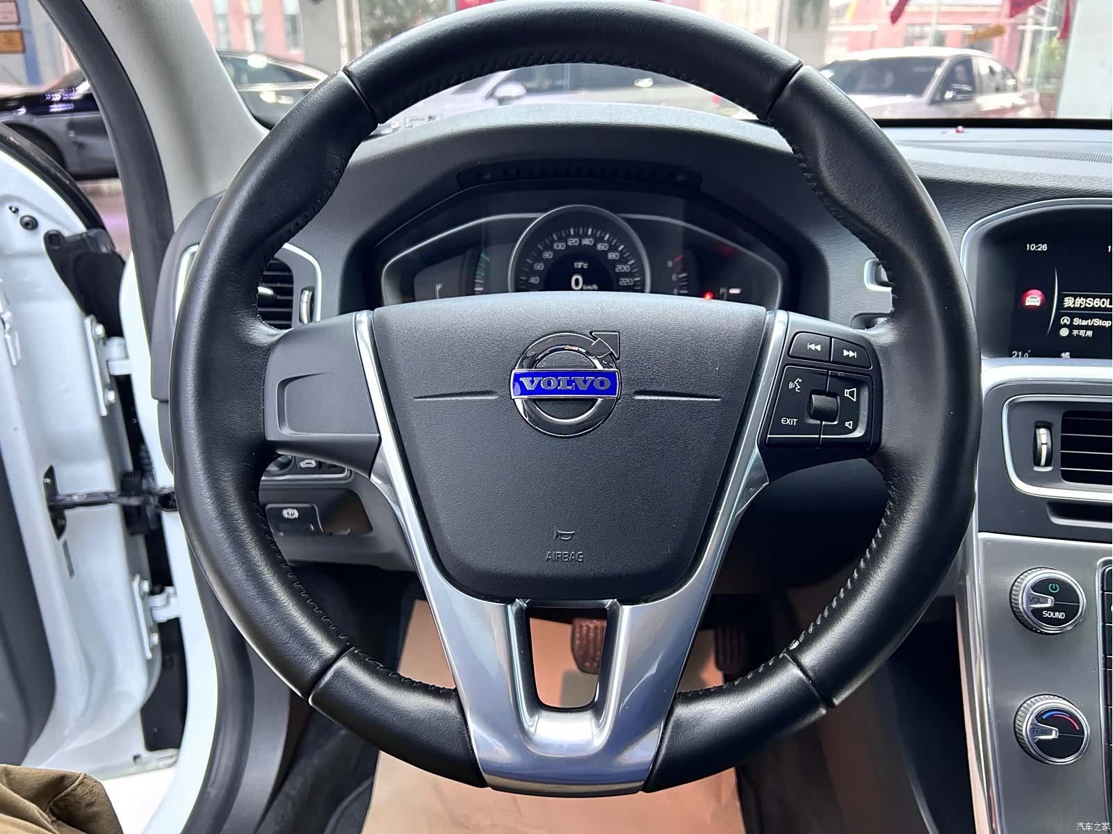 Volvo S60, 2016 16