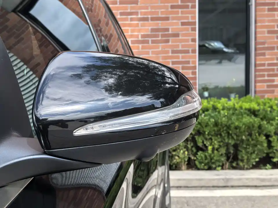 Mercedes-Benz GLC Mercedes-Benz GLC