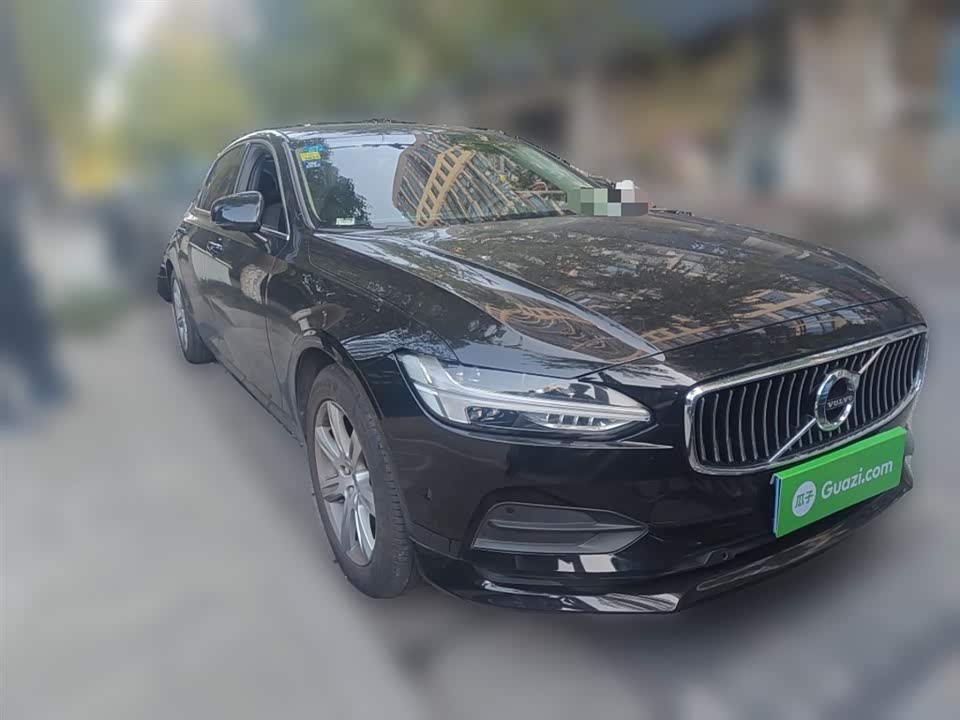 Volvo S90