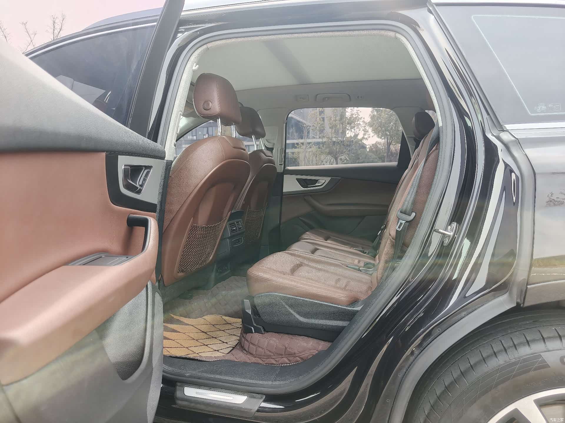Audi Q7, 2018 6