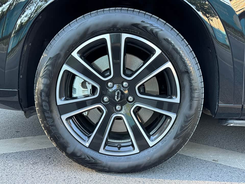 AITO Ask the world M7