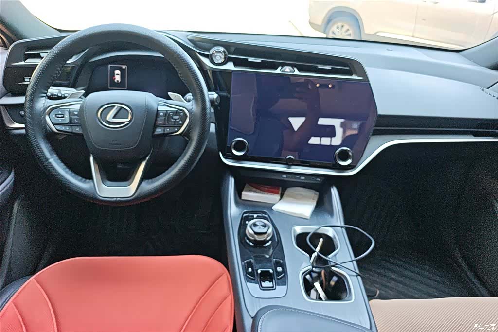 Lexus RZ, 2024 12
