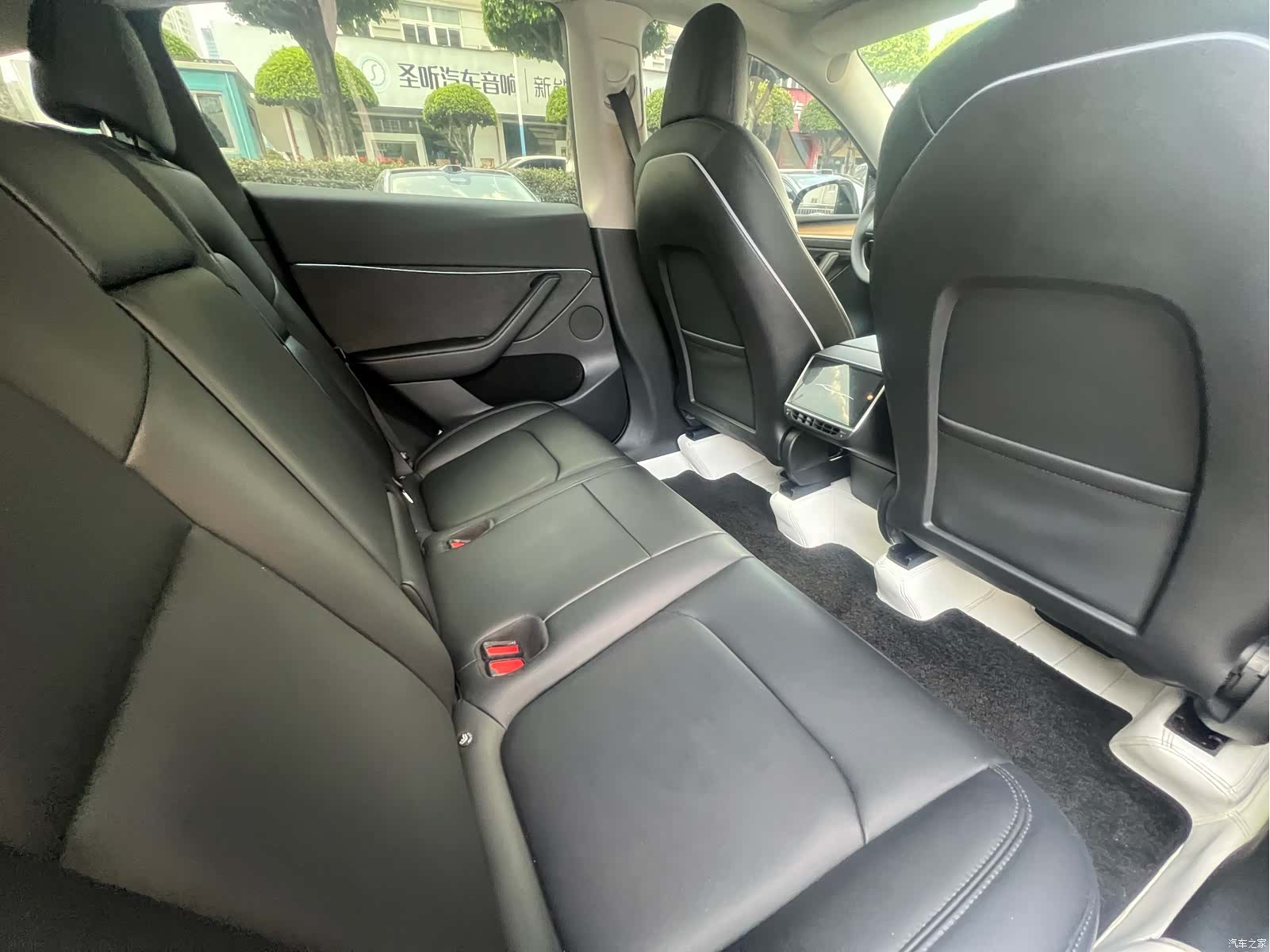 Tesla Model Y, 2022 7