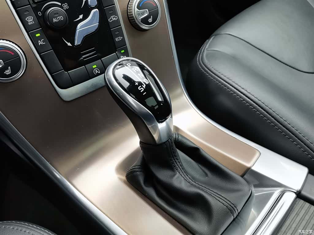 Volvo XC60, 2017 13