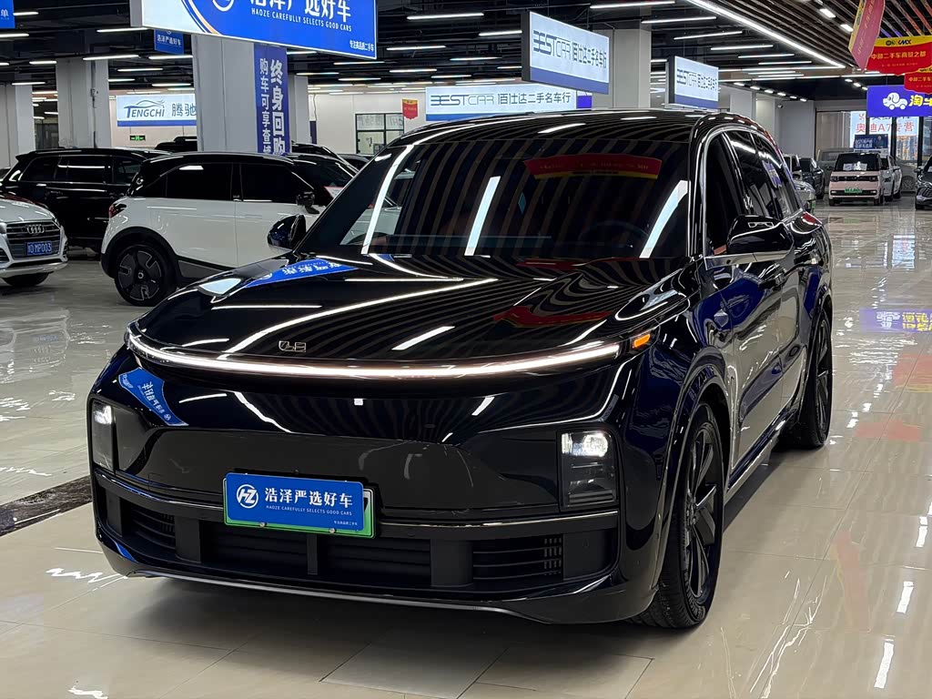 Li Auto L8