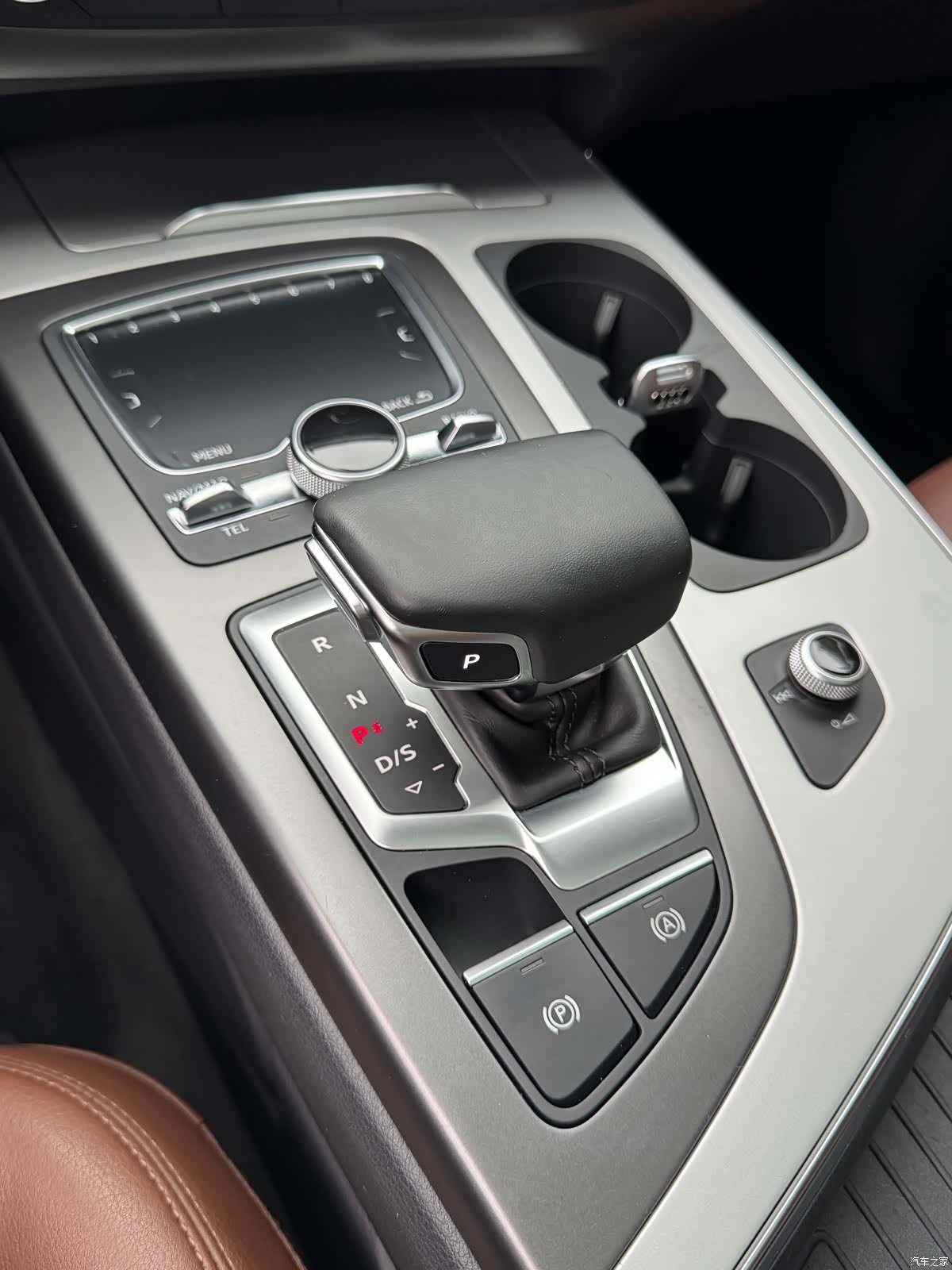 Audi Q7, 2018 8