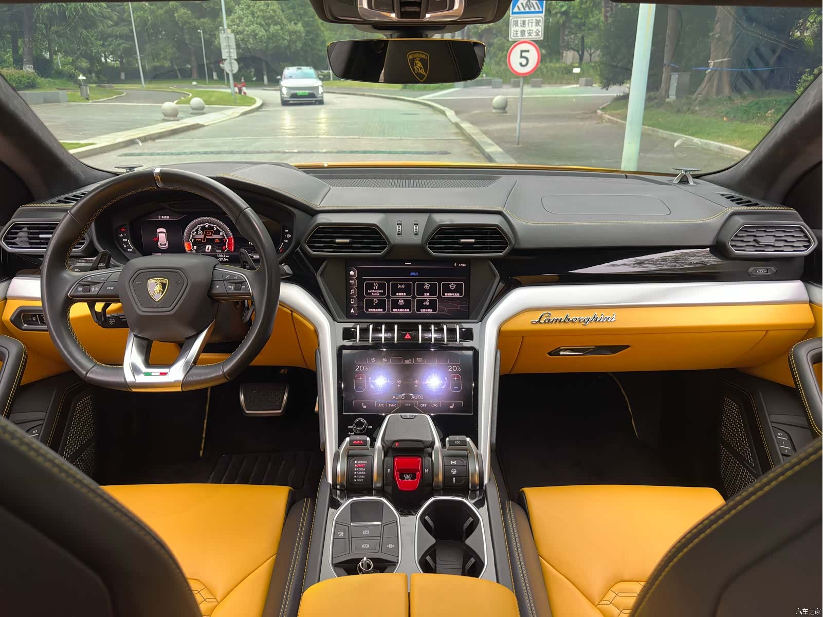 Lamborghini Urus, 2019 17