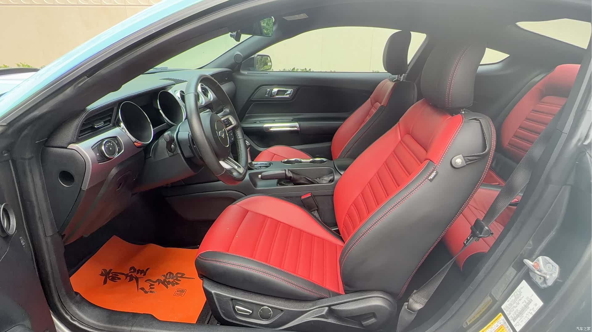 Ford Mustang, 2016 10