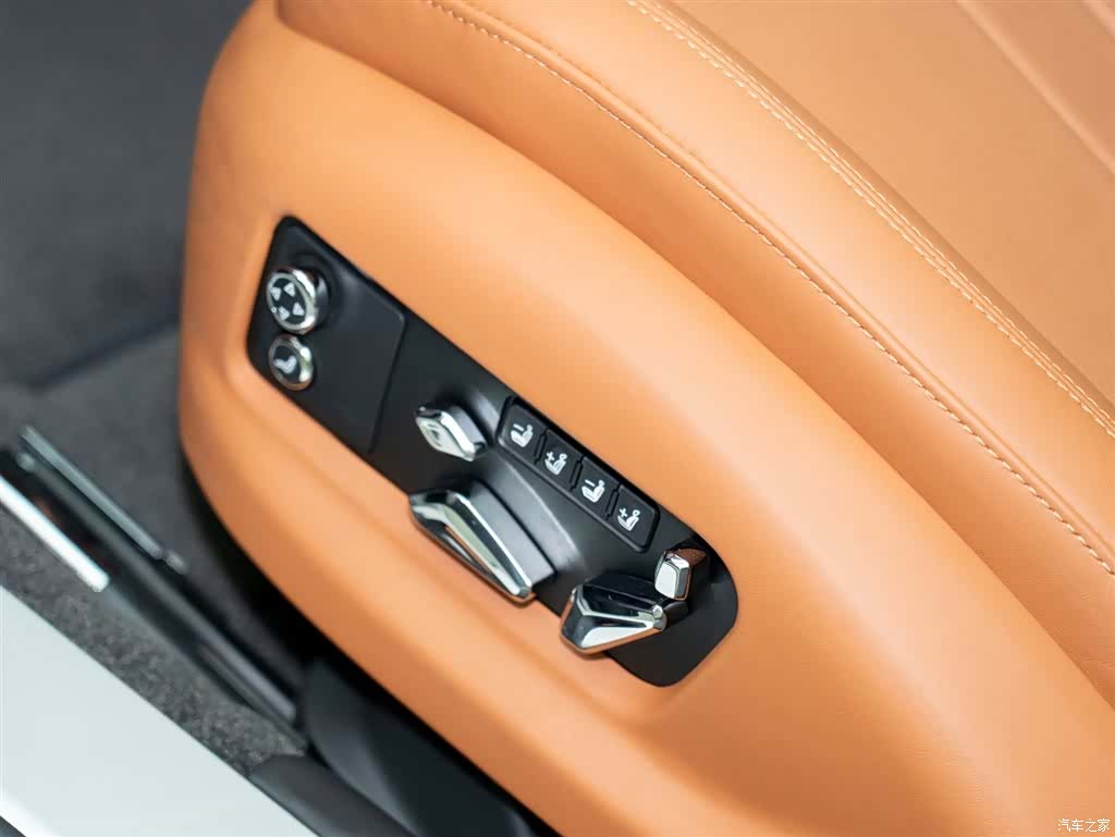 Bentley Flying Spur, 2022 10