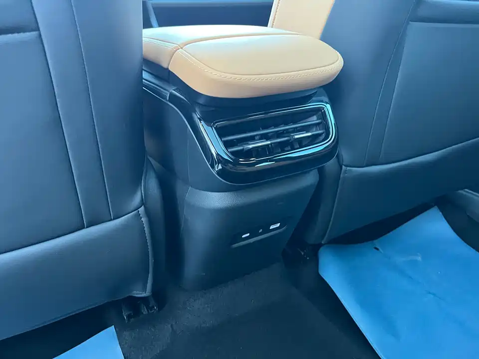 Geely Galaxy Galaxy L7