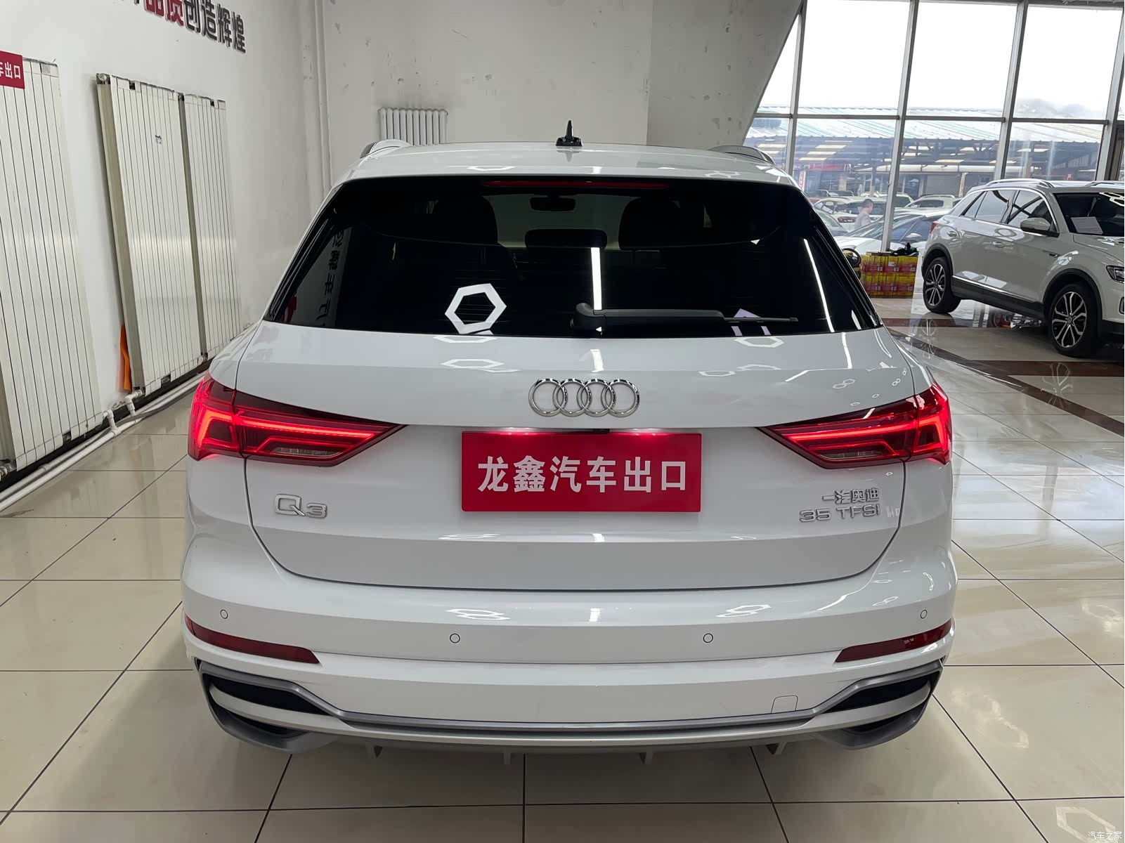 Audi Q3, 2022 все фото